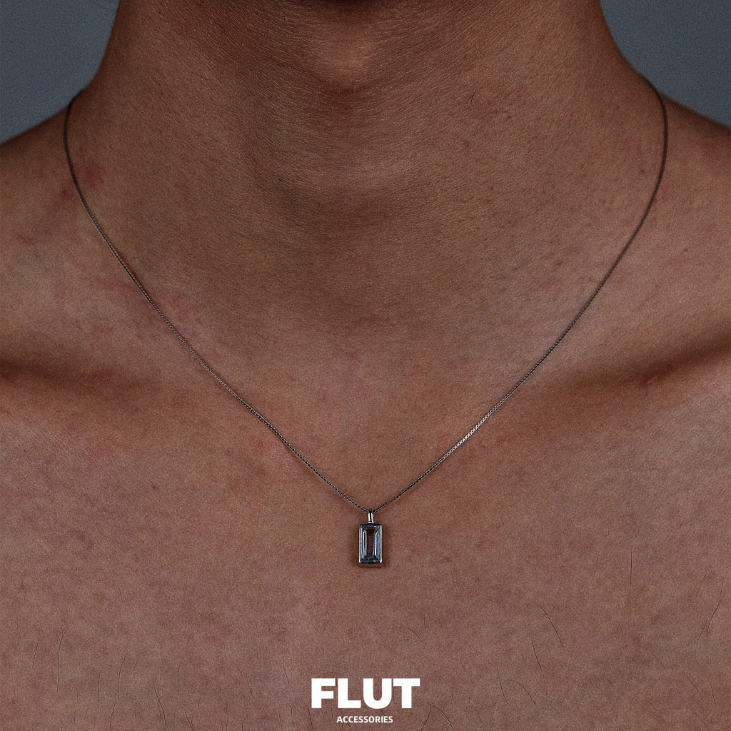 FLUT Square Topaz Pendant Necklace in 925 Sterling Silver 650
