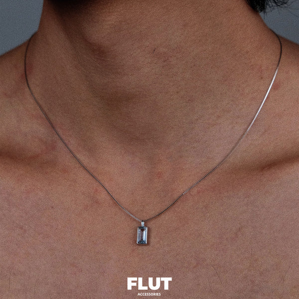FLUT Square Topaz Pendant Necklace in 925 Sterling Silver 650